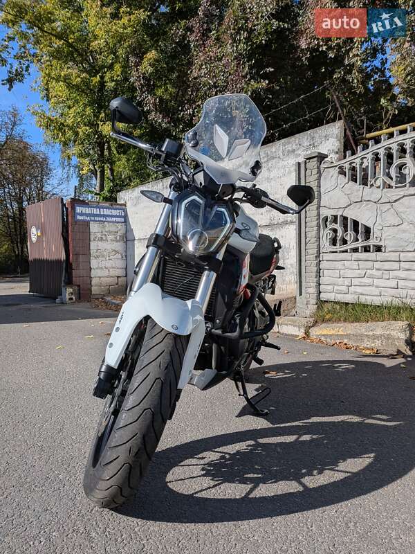 Benelli TNT 302S 2020 Benelli TNT 302S 2020