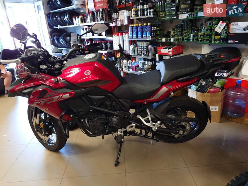 Мотоцикл Внедорожный (Enduro) Benelli TRK 2024 в Полтаве