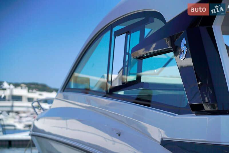 Моторная яхта Beneteau Gran Turismo 2022 в Киеве фото 2 Моторная яхта Beneteau Gran Turismo 2022 в Киеве