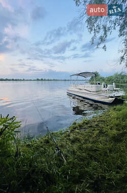 Катер Bentley Pontoons 19 2012 в 