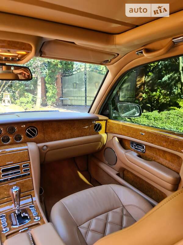 Седан Bentley Arnage 2008 в Киеве