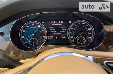 Позашляховик / Кросовер Bentley Bentayga 2016 в 