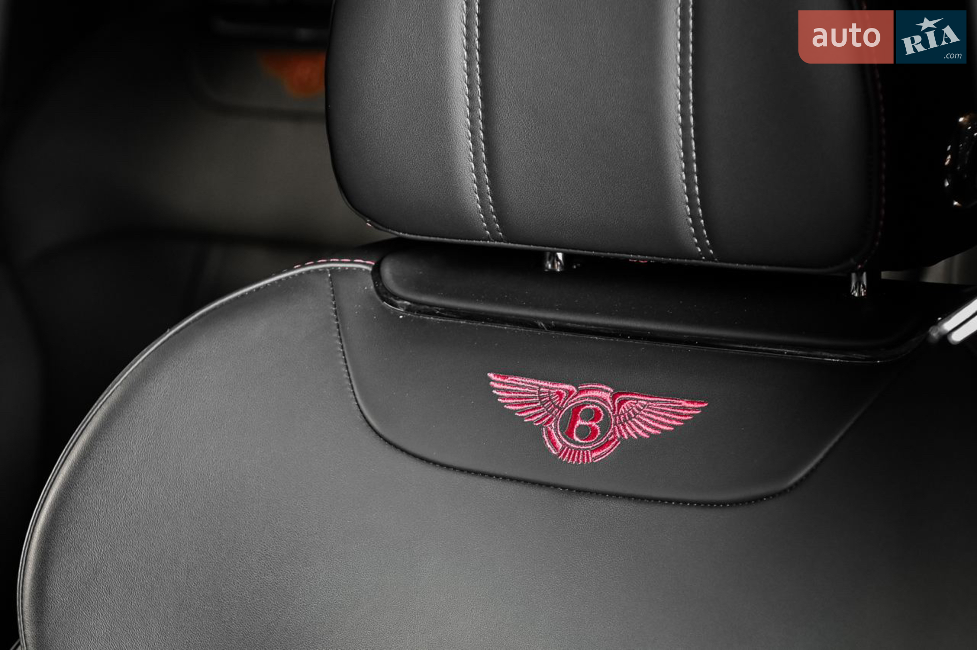2018 Bentley Bentayga - мініатюра 47