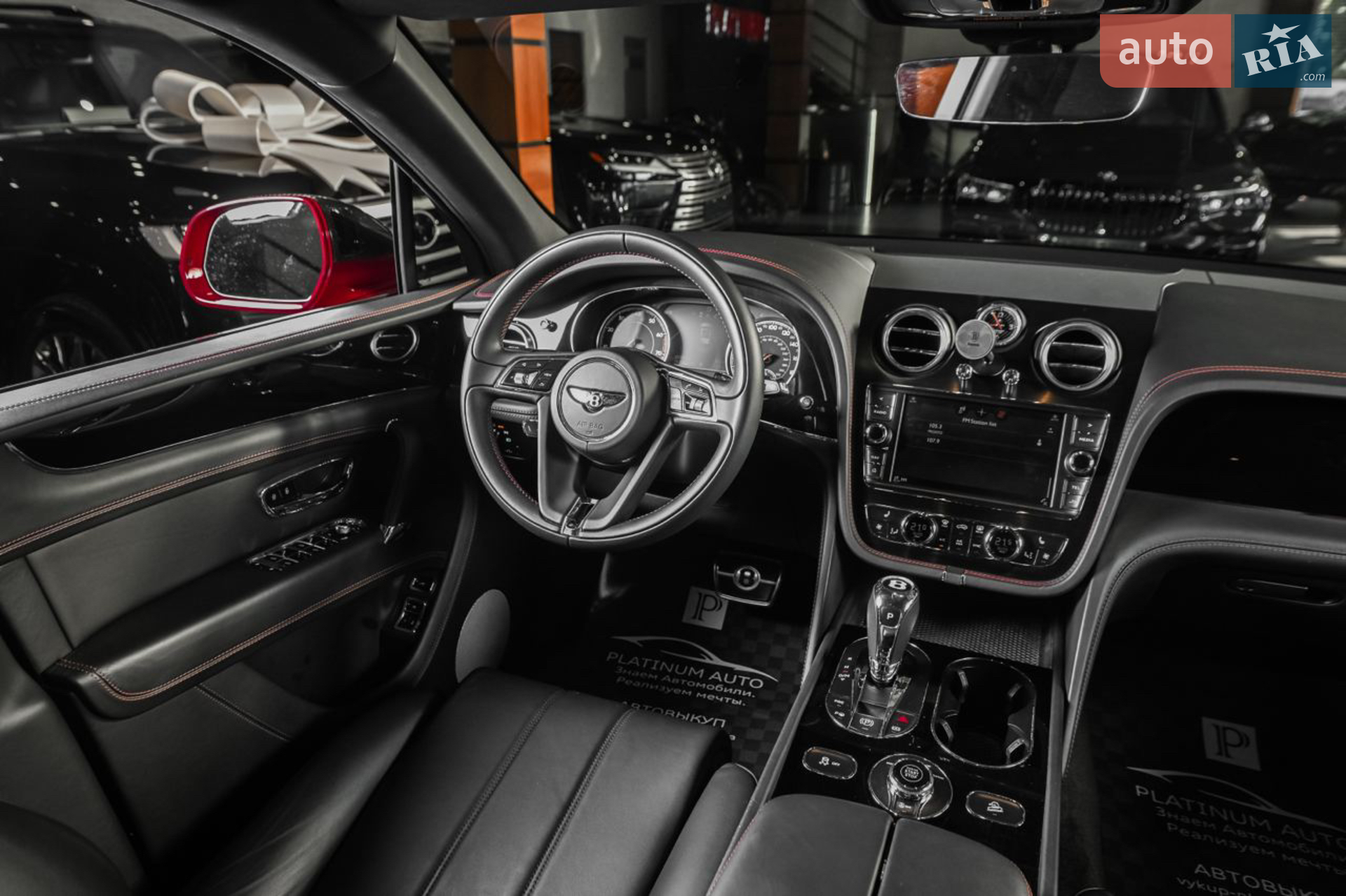 2018 Bentley Bentayga - мініатюра 37