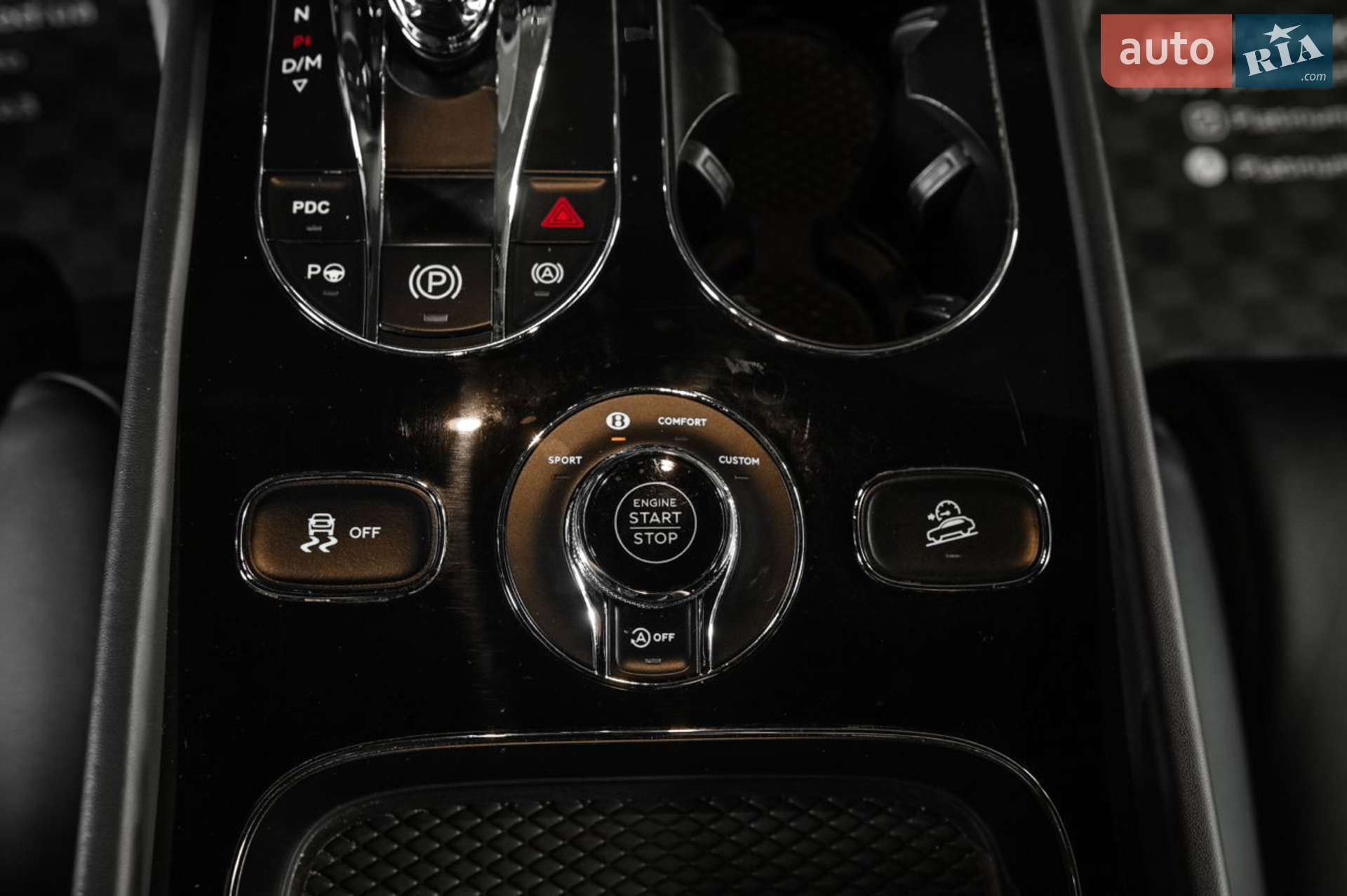 2018 Bentley Bentayga - мініатюра 52
