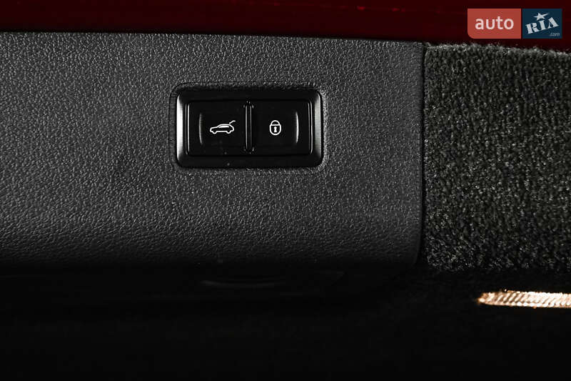 Внедорожник / Кроссовер Bentley Bentayga 2018 в Одессе фото 69 Внедорожник / Кроссовер Bentley Bentayga 2018 в Одессе