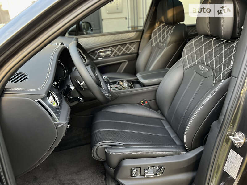 Внедорожник / Кроссовер Bentley Bentayga 2020 в Одессе
