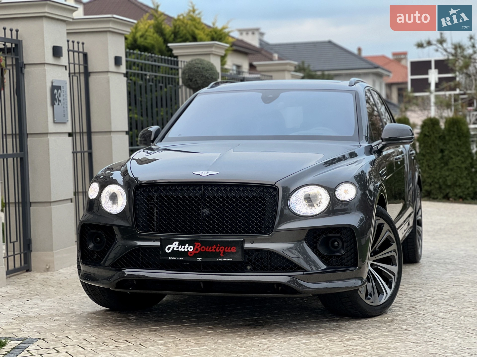 2020 Bentley Bentayga - мініатюра 4