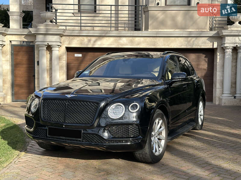 Внедорожник / Кроссовер Bentley Bentayga 2016 в Одессе фото 5 Внедорожник / Кроссовер Bentley Bentayga 2016 в Одессе