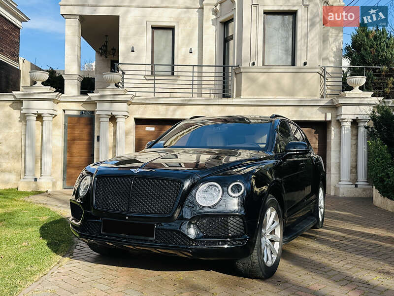 Внедорожник / Кроссовер Bentley Bentayga 2016 в Одессе