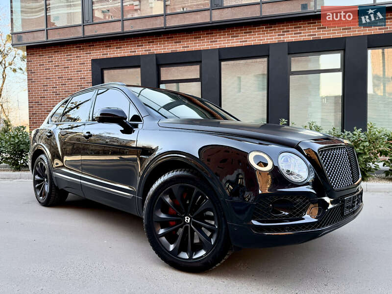 Внедорожник / Кроссовер Bentley Bentayga 2016 в Львове