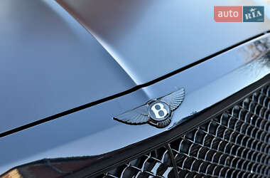 Внедорожник / Кроссовер Bentley Bentayga 2016 в 