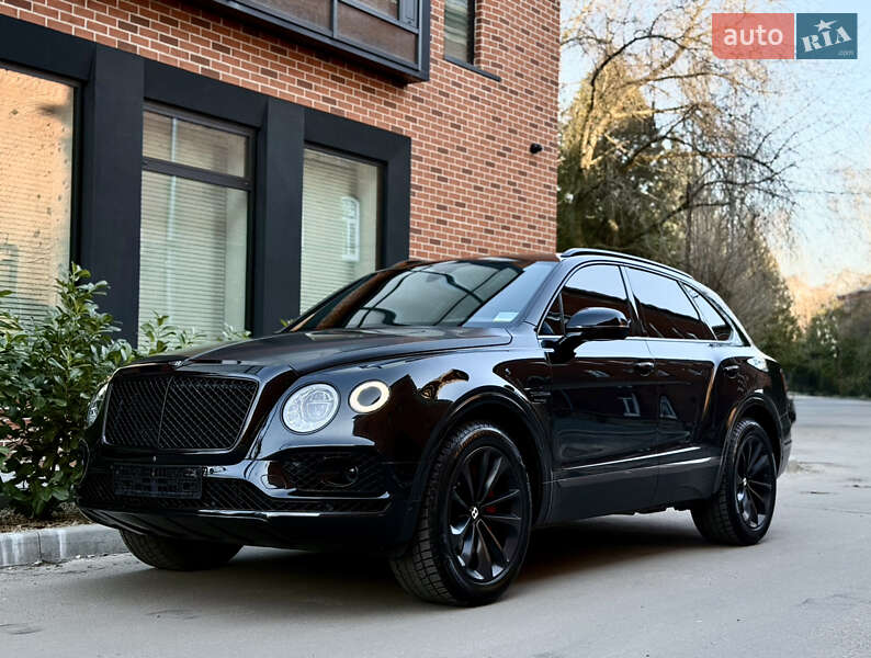 Внедорожник / Кроссовер Bentley Bentayga 2016 в Львове