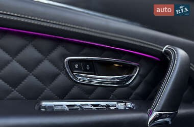 Внедорожник / Кроссовер Bentley Bentayga 2016 в 