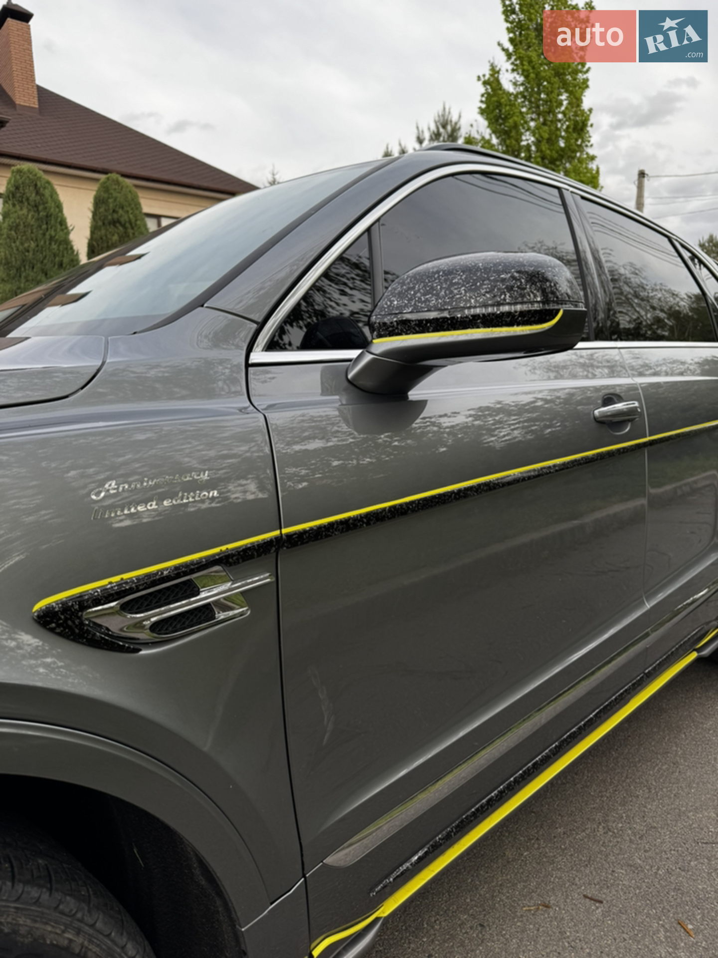 2019 Bentley Bentayga - мініатюра 15