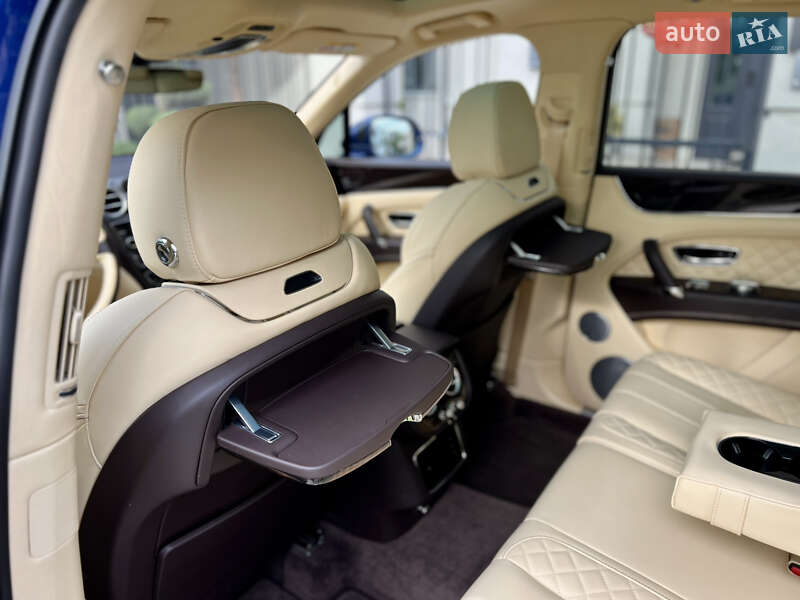 Внедорожник / Кроссовер Bentley Bentayga 2017 в Одессе фото 37 Внедорожник / Кроссовер Bentley Bentayga 2017 в Одессе