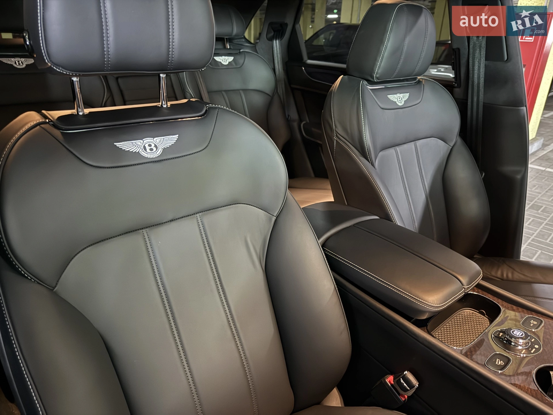 2019 Bentley Bentayga - мініатюра 6