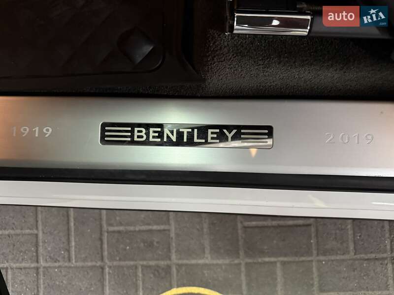 Позашляховик / Кросовер Bentley Bentayga 2019 в Києві