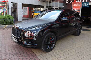 Внедорожник / Кроссовер Bentley Bentayga 2016 в 