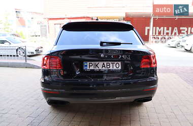 Внедорожник / Кроссовер Bentley Bentayga 2016 в 