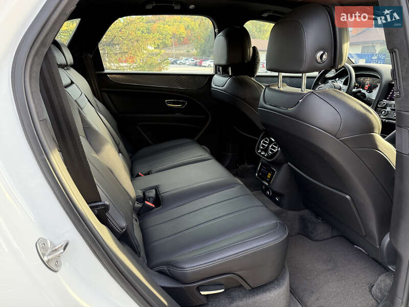 Внедорожник / Кроссовер Bentley Bentayga 2021 в Днепре