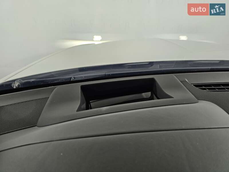 Позашляховик / Кросовер Bentley Bentayga 2021 в Києві фото 26 Позашляховик / Кросовер Bentley Bentayga 2021 в Києві