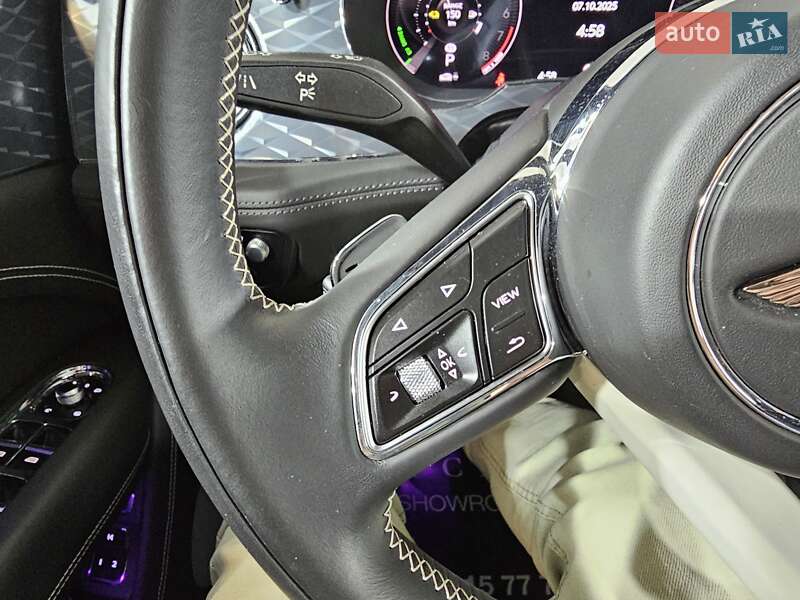 Позашляховик / Кросовер Bentley Bentayga 2021 в Києві фото 40 Позашляховик / Кросовер Bentley Bentayga 2021 в Києві
