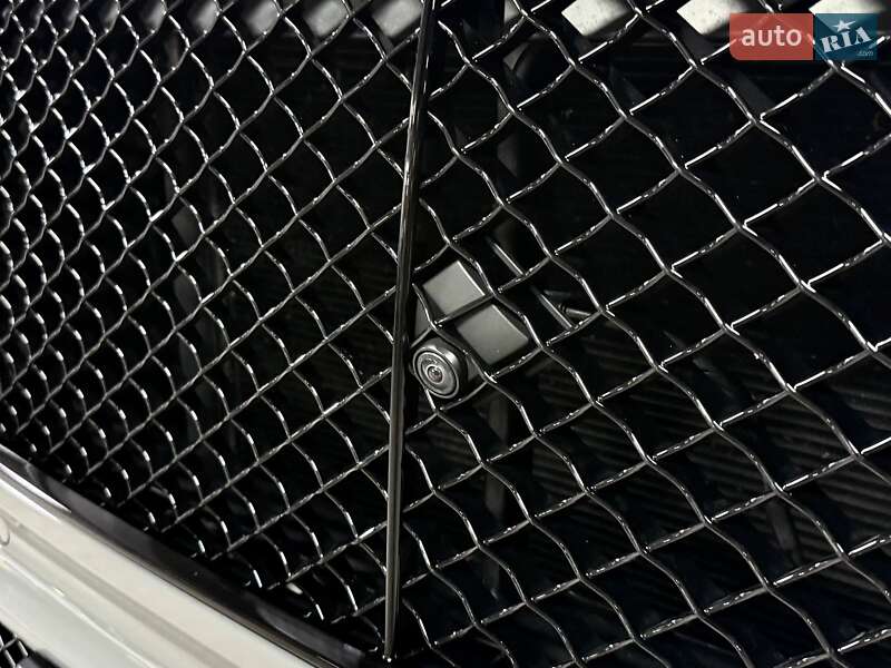 Позашляховик / Кросовер Bentley Bentayga 2022 в Києві фото 24 Позашляховик / Кросовер Bentley Bentayga 2022 в Києві