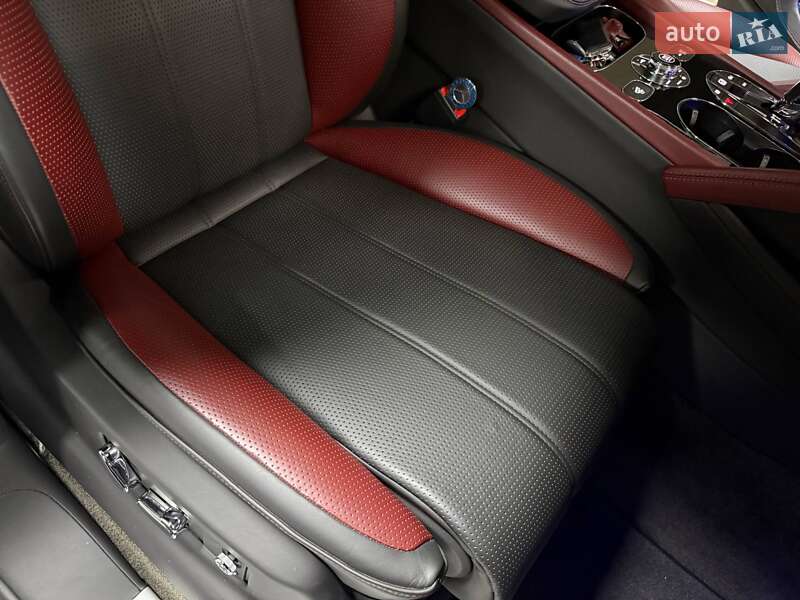 Позашляховик / Кросовер Bentley Bentayga 2022 в Києві фото 136 Позашляховик / Кросовер Bentley Bentayga 2022 в Києві