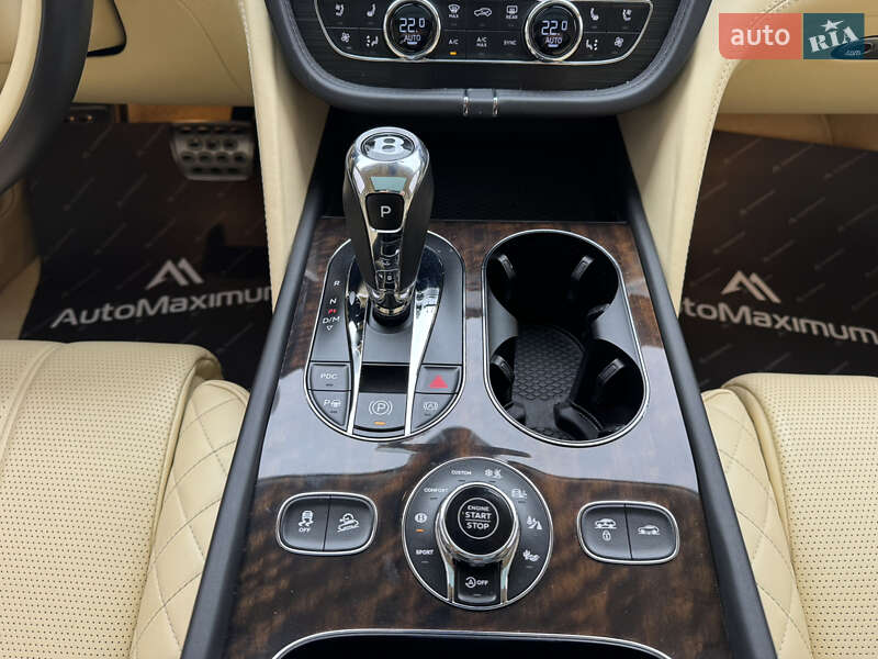 Внедорожник / Кроссовер Bentley Bentayga 2018 в Киеве фото 19 Внедорожник / Кроссовер Bentley Bentayga 2018 в Киеве