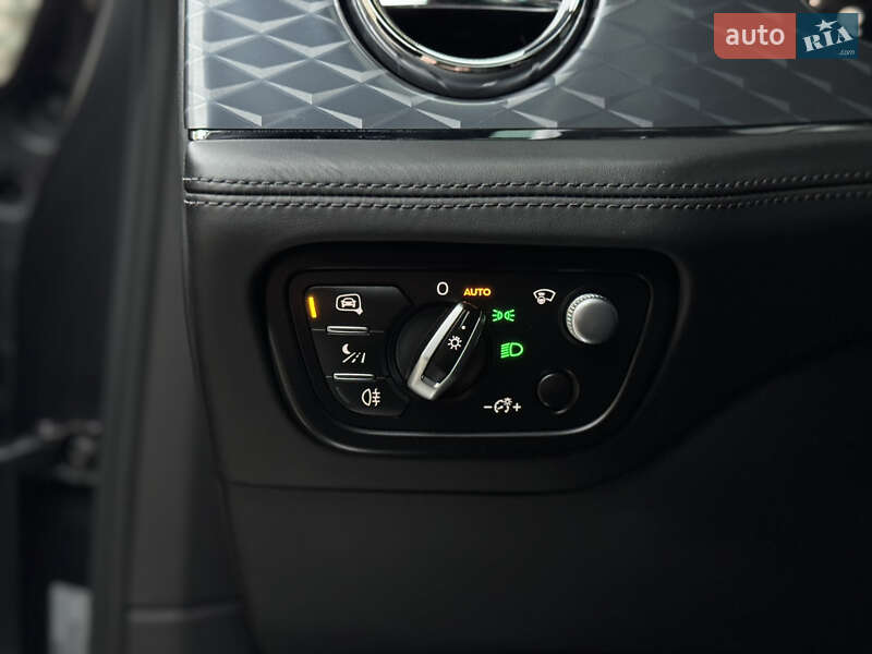 Внедорожник / Кроссовер Bentley Bentayga 2020 в Киеве