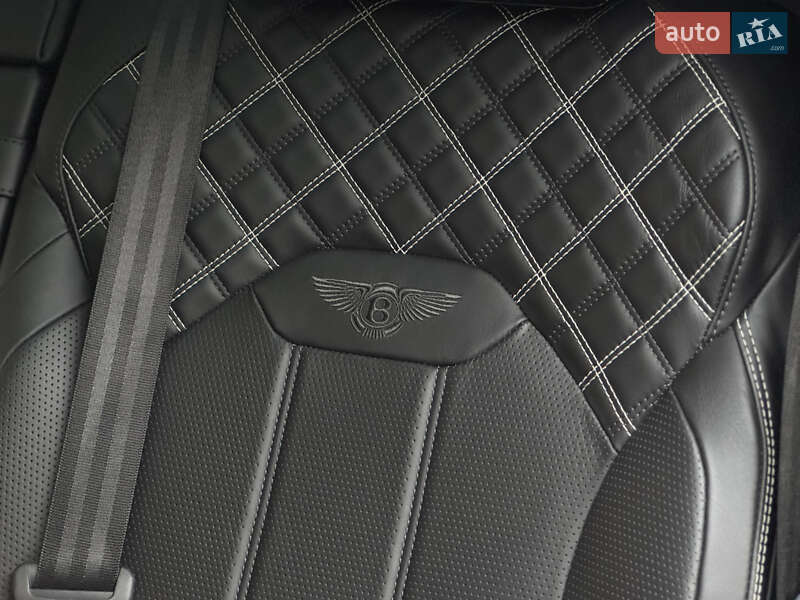 Внедорожник / Кроссовер Bentley Bentayga 2020 в Киеве