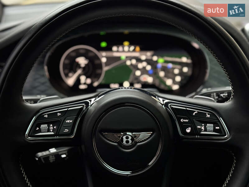 Внедорожник / Кроссовер Bentley Bentayga 2020 в Киеве