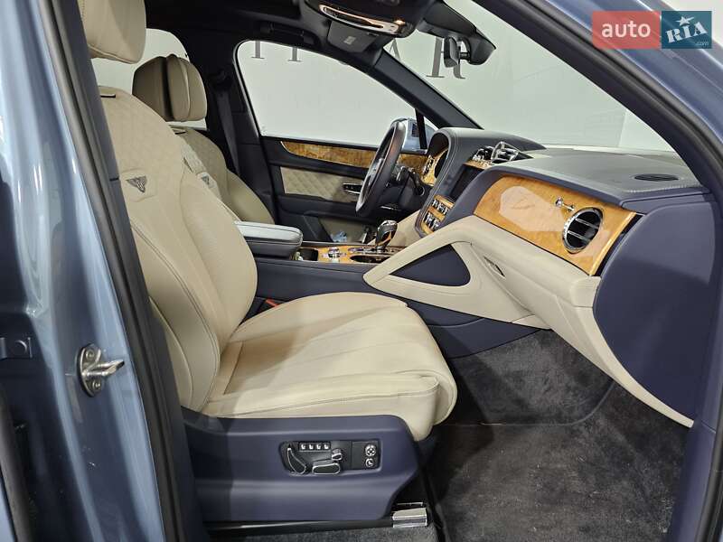 Внедорожник / Кроссовер Bentley Bentayga 2022 в Киеве фото 20 Внедорожник / Кроссовер Bentley Bentayga 2022 в Киеве
