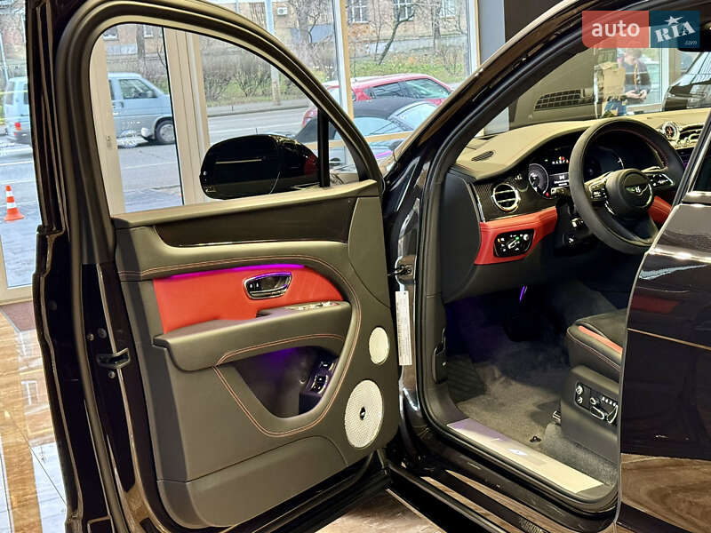 Внедорожник / Кроссовер Bentley Bentayga 2021 в Киеве фото 25 Внедорожник / Кроссовер Bentley Bentayga 2021 в Киеве