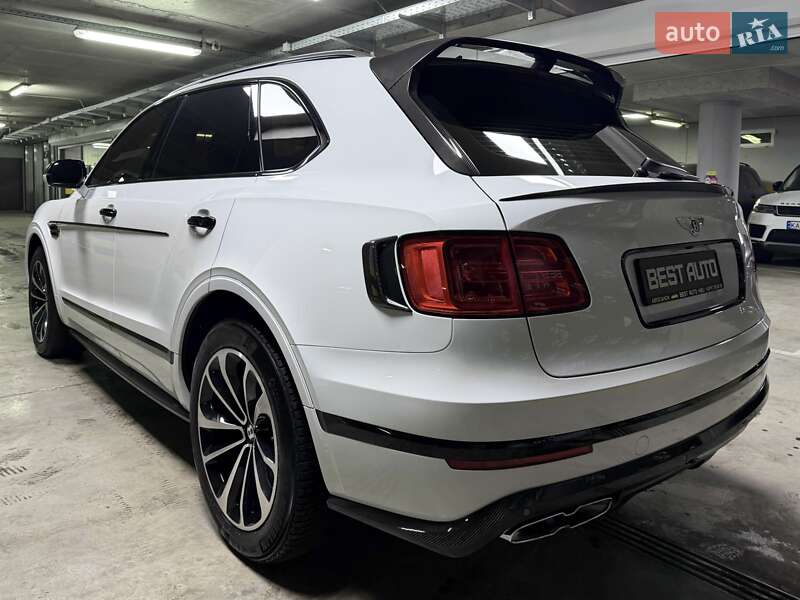 Внедорожник / Кроссовер Bentley Bentayga 2018 в Киеве