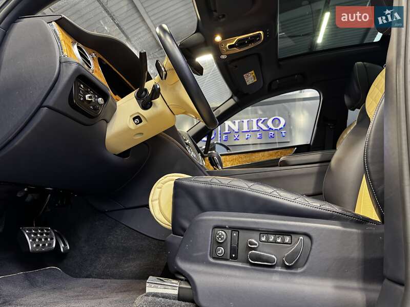 Позашляховик / Кросовер Bentley Bentayga 2017 в Києві