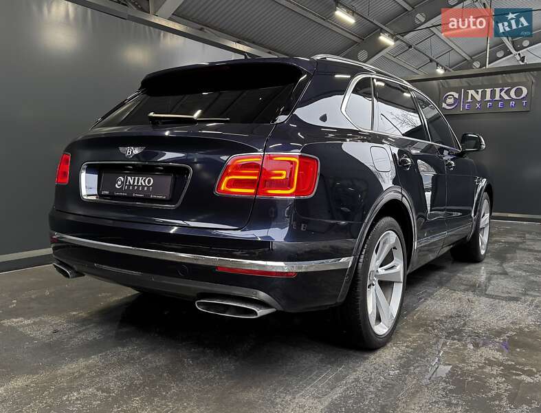 Позашляховик / Кросовер Bentley Bentayga 2017 в Києві