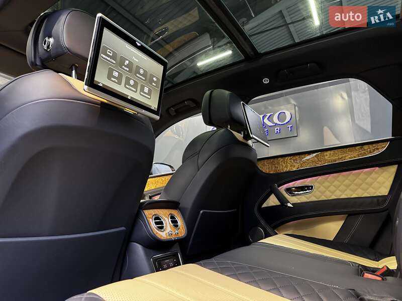 Позашляховик / Кросовер Bentley Bentayga 2017 в Києві