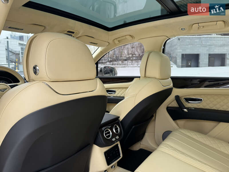 Позашляховик / Кросовер Bentley Bentayga 2018 в Києві
