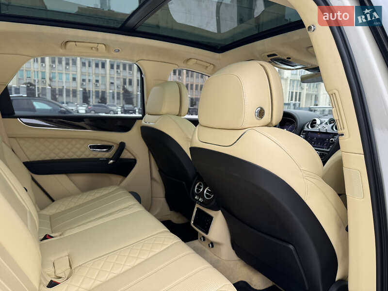 Позашляховик / Кросовер Bentley Bentayga 2018 в Києві