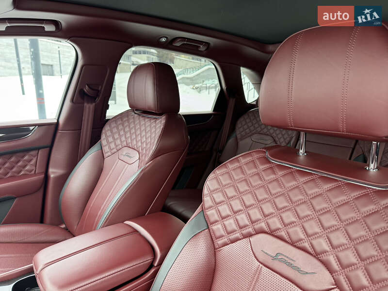 Позашляховик / Кросовер Bentley Bentayga 2021 в Києві