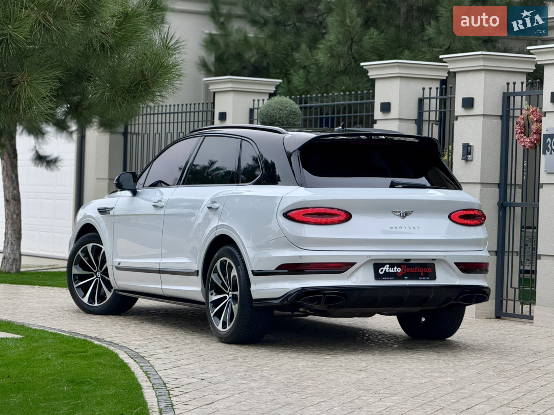2024 Bentley Bentayga - мініатюра 10