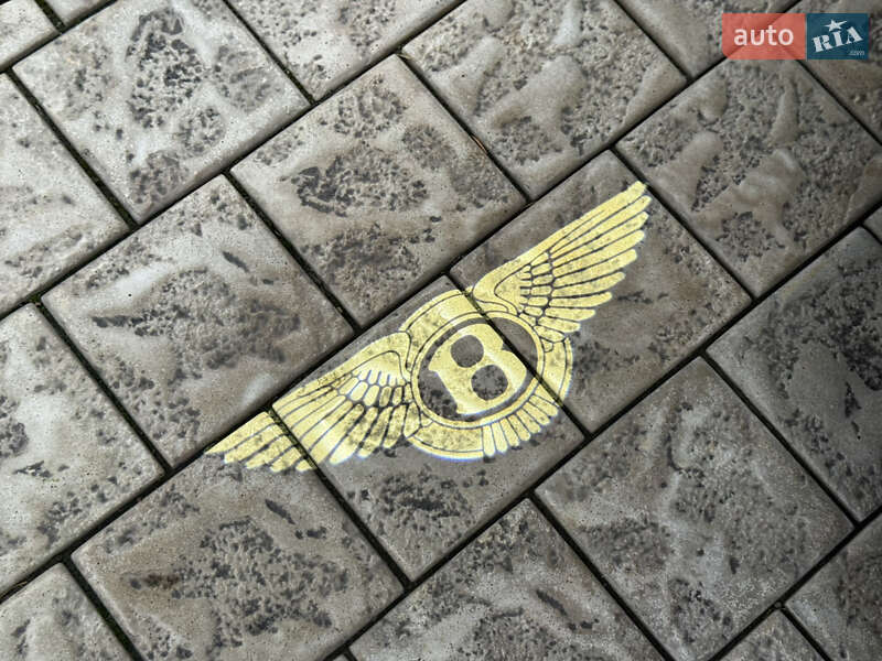 Позашляховик / Кросовер Bentley Bentayga 2024 в Одесі