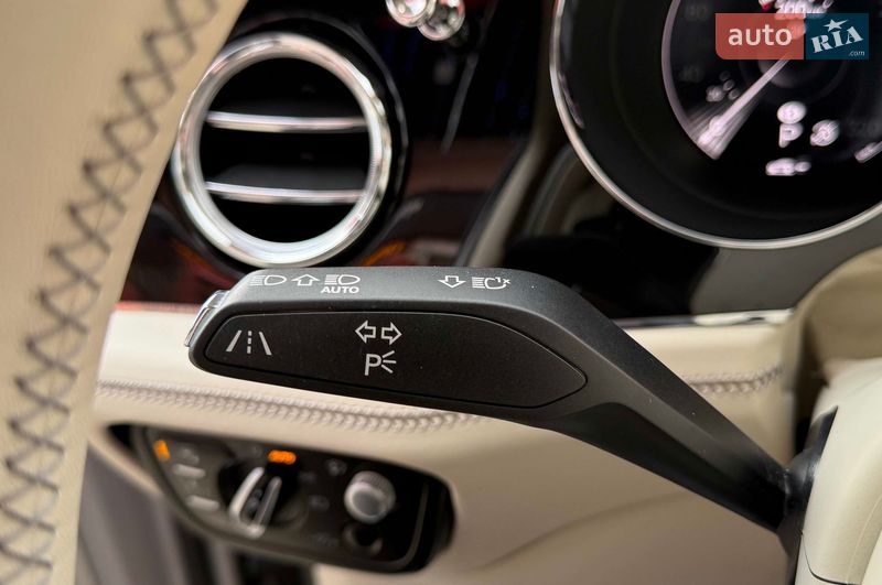 Внедорожник / Кроссовер Bentley Bentayga 2023 в Львове