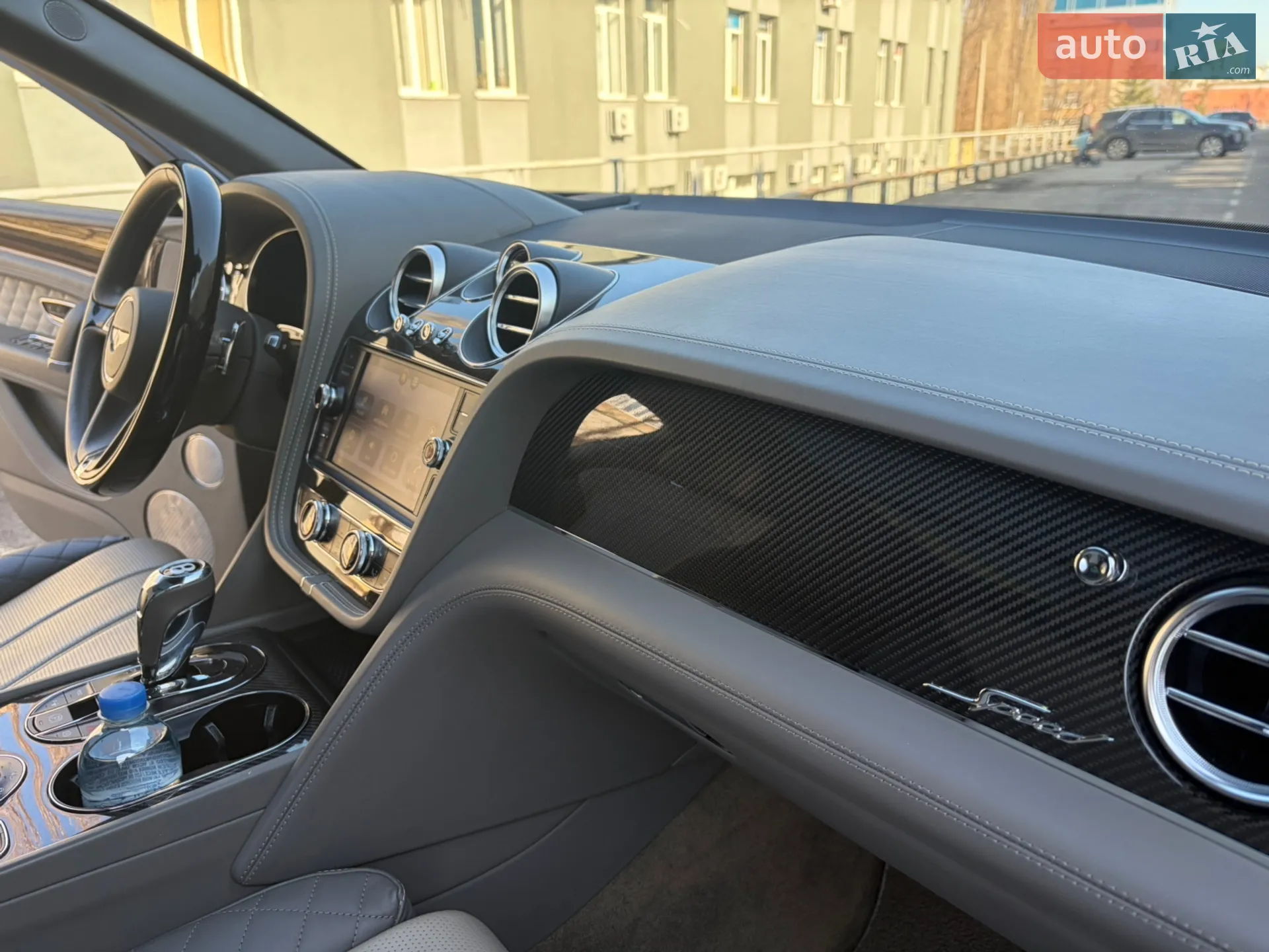 2019 Bentley Bentayga - мініатюра 20
