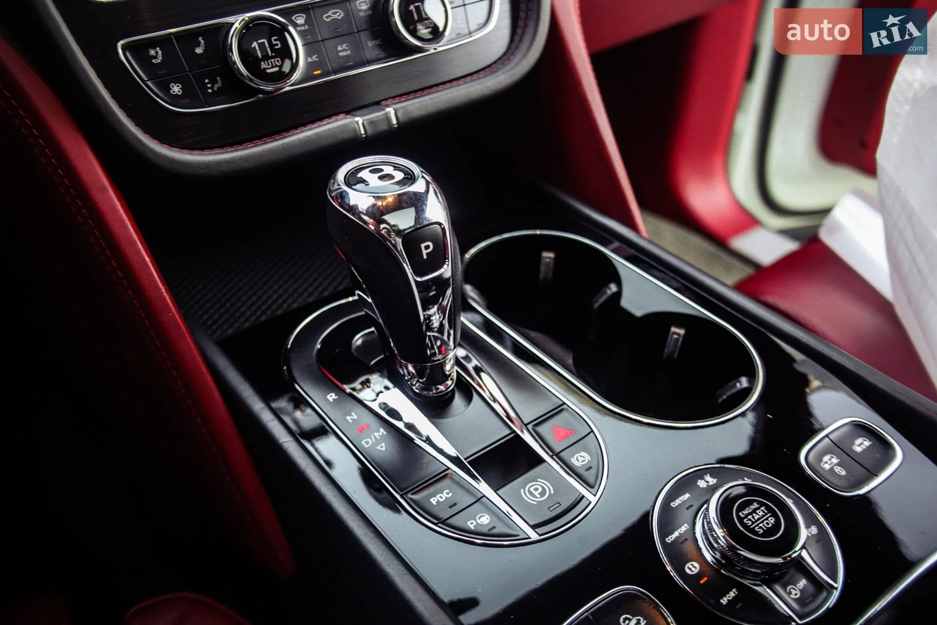 2017 Bentley Bentayga - мініатюра 30