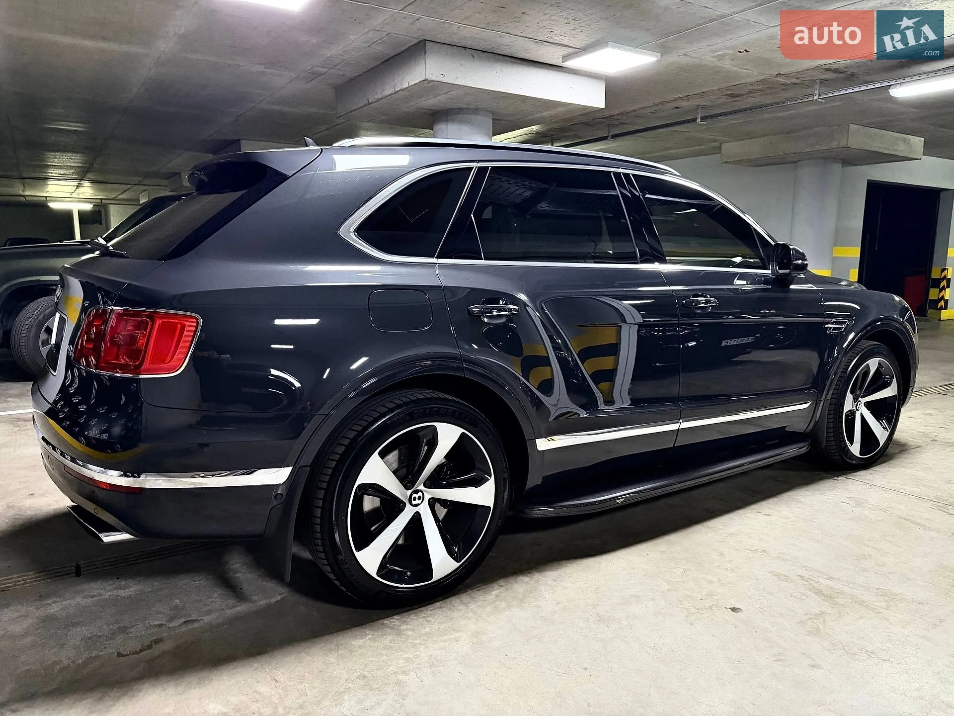 2016 Bentley Bentayga - мініатюра 10