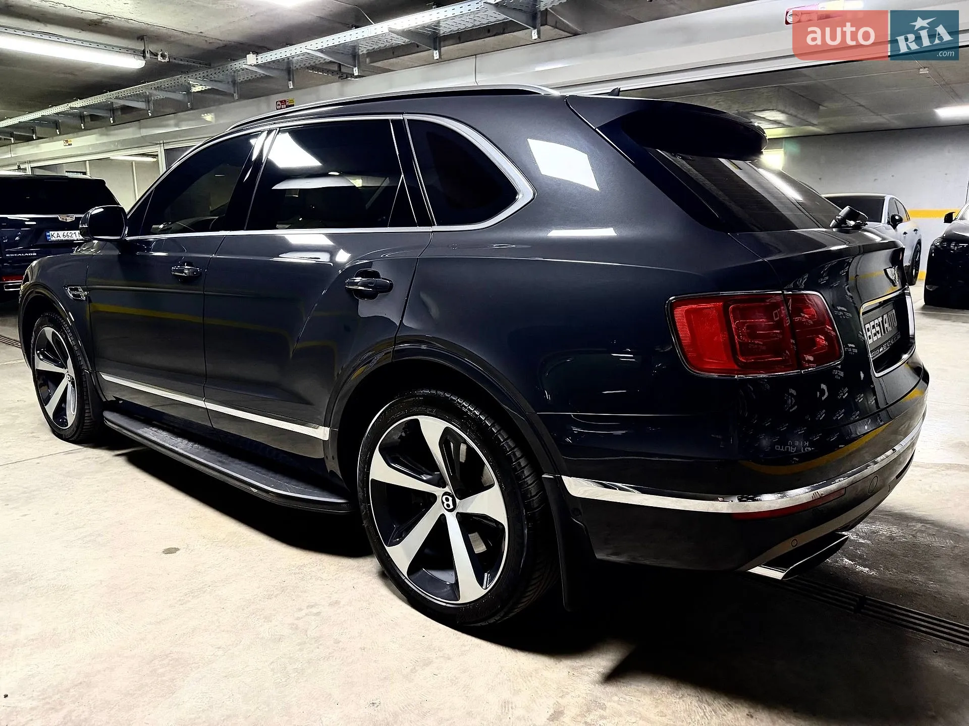 2016 Bentley Bentayga - мініатюра 17