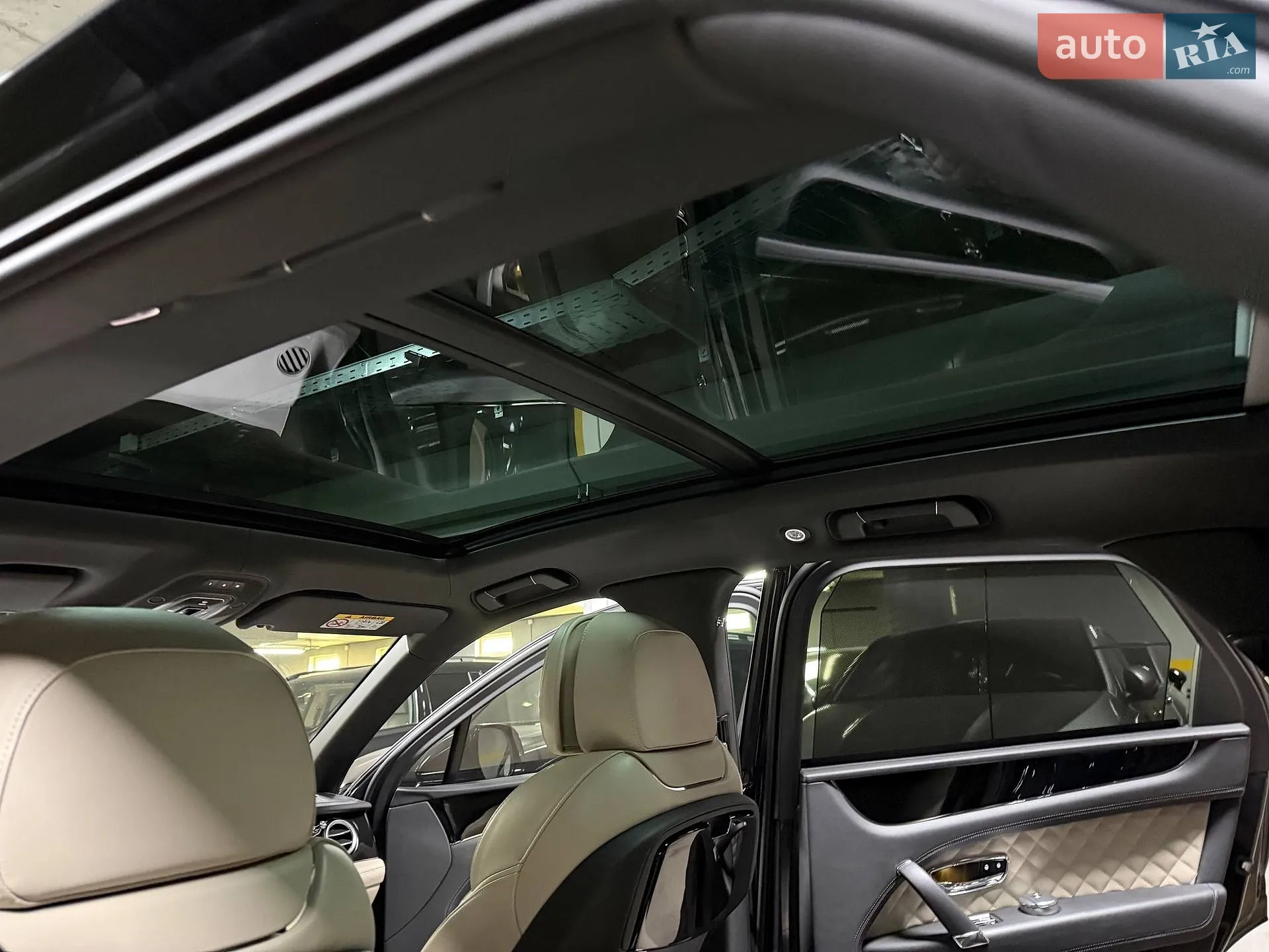 2016 Bentley Bentayga - мініатюра 63
